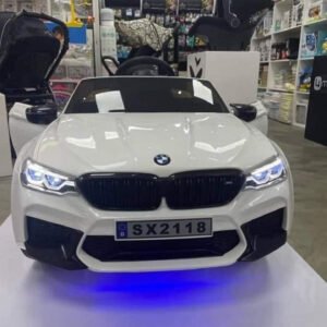 আপনার সন্তানের জন্য নিরাপদ, স্টাইলিশ ও শক্তপোক্ত বেবি কার